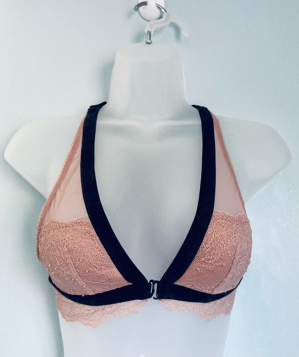 Victoria's Secret Bralette XS Beige and Black Velvet Trim Feminine Lace